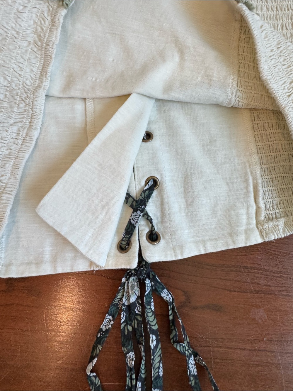 Anthropologie x Forever That Girl Smoked  FloralBalloon-Sleeve Lace Top | Size L - Picture 12 of 16